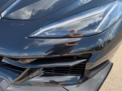 Used 2024 Chevrolet Corvette Z06 image 5