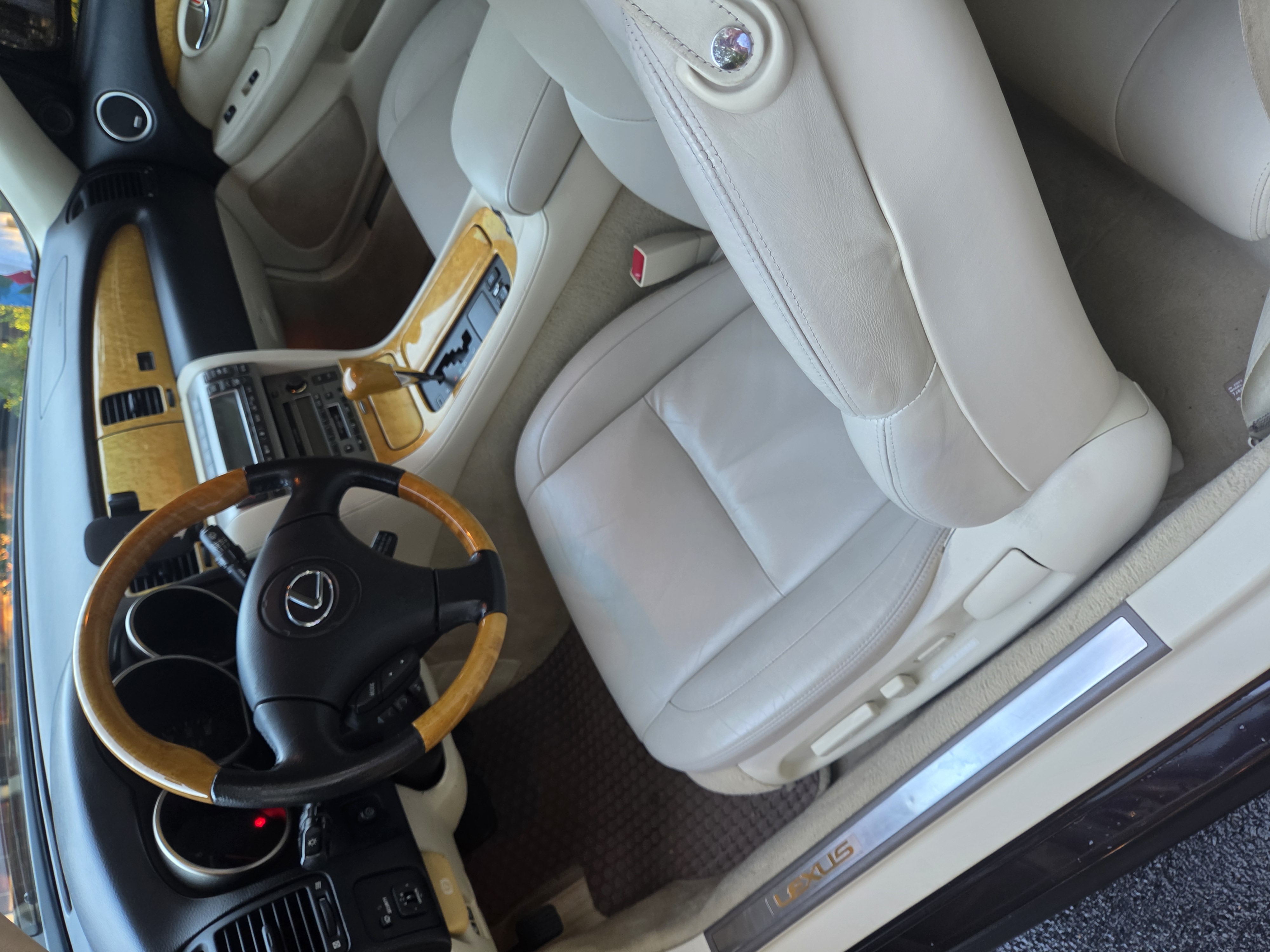 Used 2003 Lexus SC 430 Convertible RWD image 14