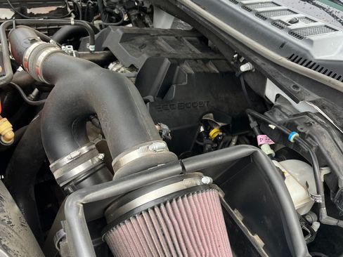 Used 2015 Ford F150 Lariat w/ Equipment Group 501A Mid image 6