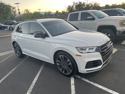 Used 2020 Audi SQ5 Premium Plus w/ Premium Plus Package AWD/4WD image 9