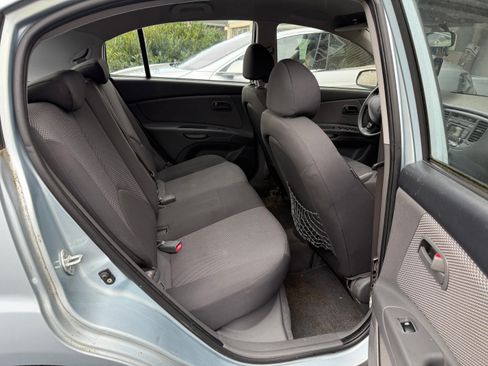 Used 2009 Kia Rio5 w/ PWR Pkg image 11