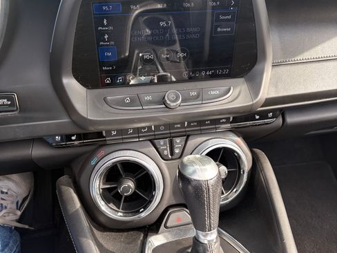 Used 2020 Chevrolet Camaro LT w/ RS Package image 11