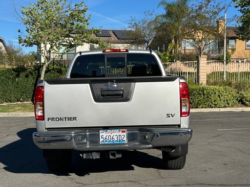 Used 2016 Nissan Frontier SV w/ SV Value Truck Package image 6
