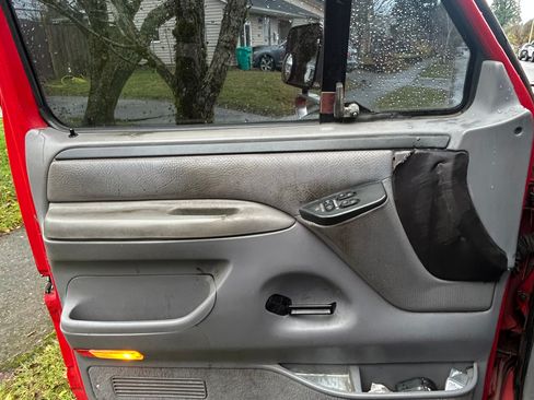 Used 1996 Ford F150 XL image 9