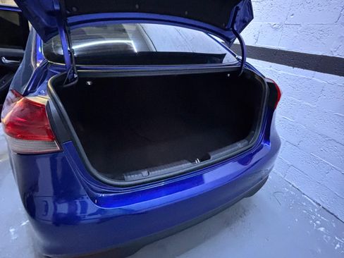 Used 2018 Kia Forte LX image 13