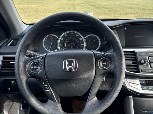 Used 2015 Honda Accord LX image 11