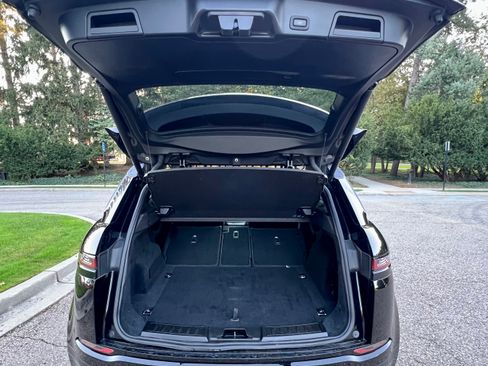 Used 2020 Land Rover Range Rover Evoque S image 24