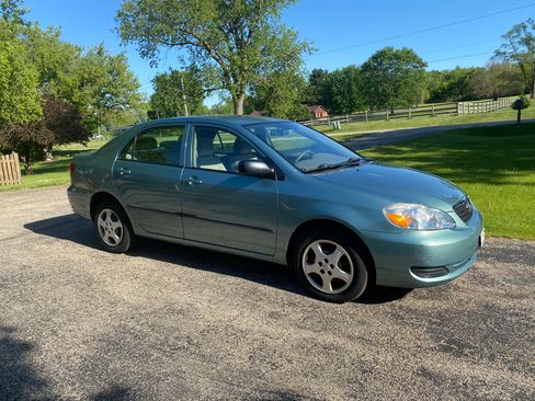 Used 2005 Toyota Corolla CE FWD image 15