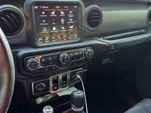 Used 2022 Jeep Wrangler Sport AWD/4WD image 14