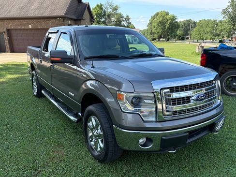Used 2014 Ford F150 XLT w/ Equipment Group 302A Luxury AWD/4WD image 1