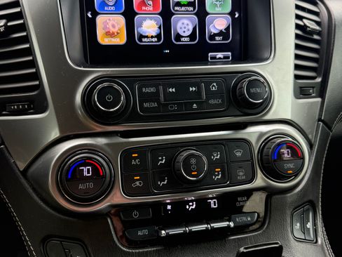 Used 2017 Chevrolet Suburban LT image 12