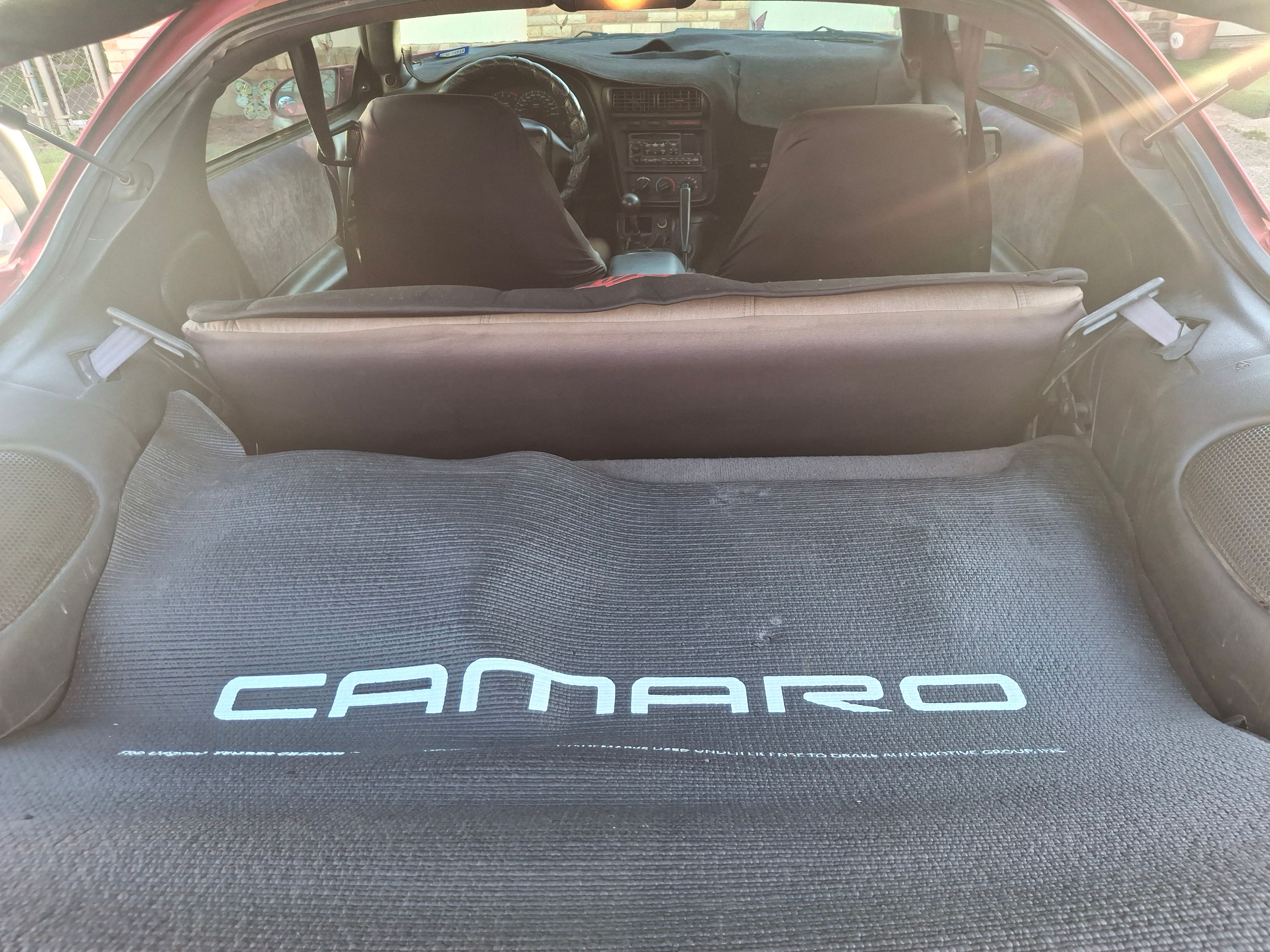 Used 2000 Chevrolet Camaro LT RWD image 11