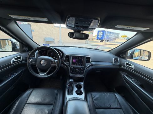 Used 2018 Jeep Grand Cherokee Limited w/ Luxury Group II AWD/4WD image 9