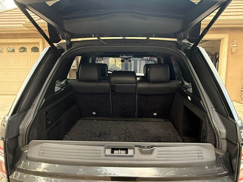 Used 2019 Land Rover Range Rover HSE image 8