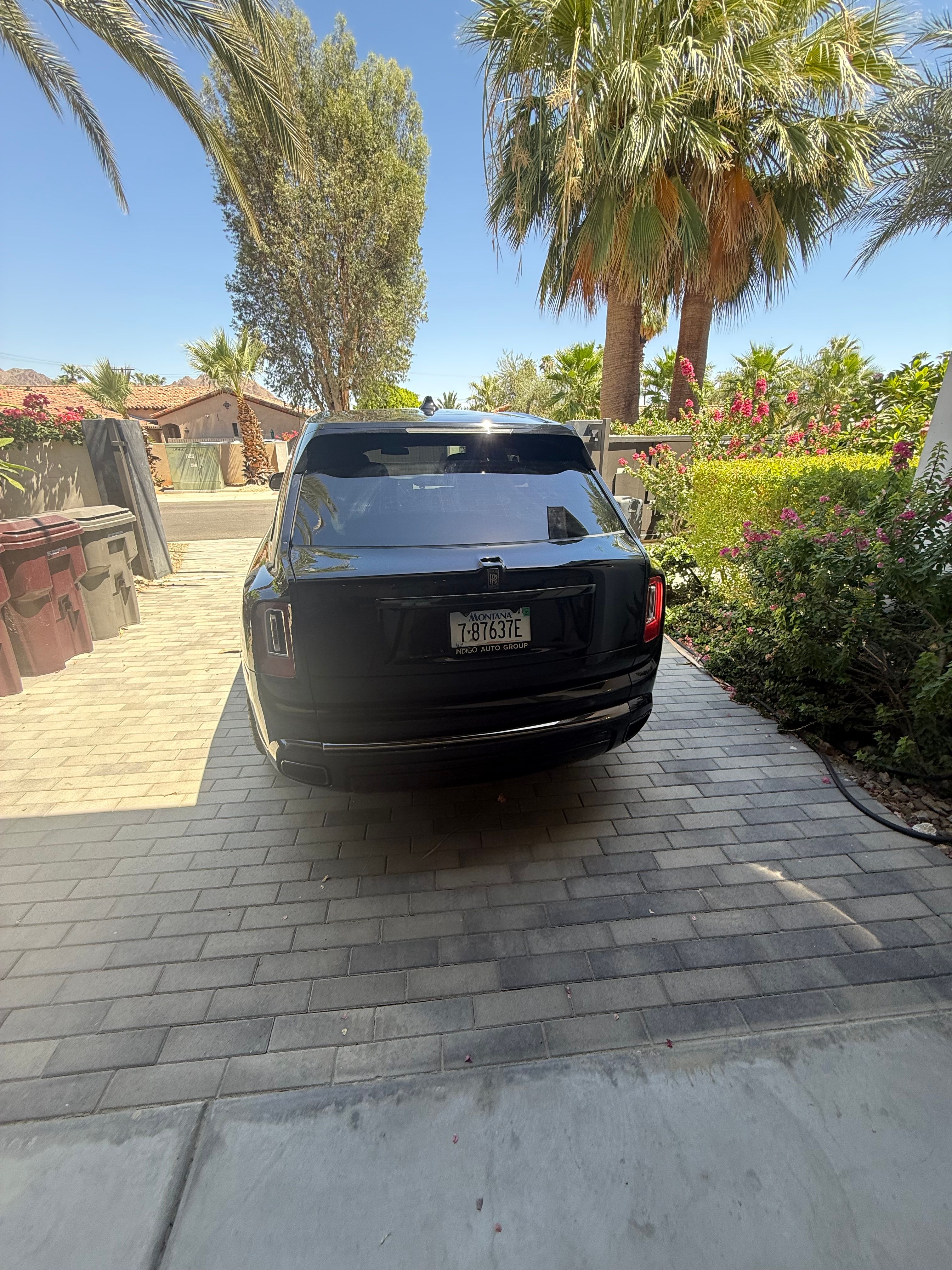 Used 2022 Rolls-Royce Cullinan Black Badge AWD/4WD image 6