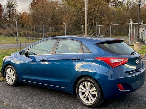 Used 2014 Hyundai Elantra GT FWD image 4