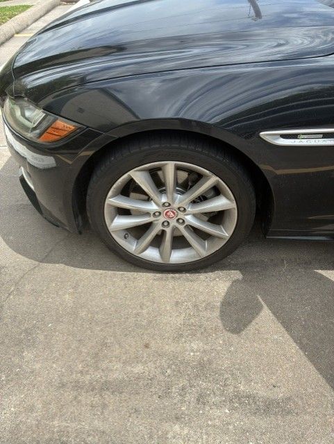 Used 2016 Jaguar XF R-Sport RWD image 12