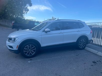 Used 2018 Volkswagen Tiguan SE
