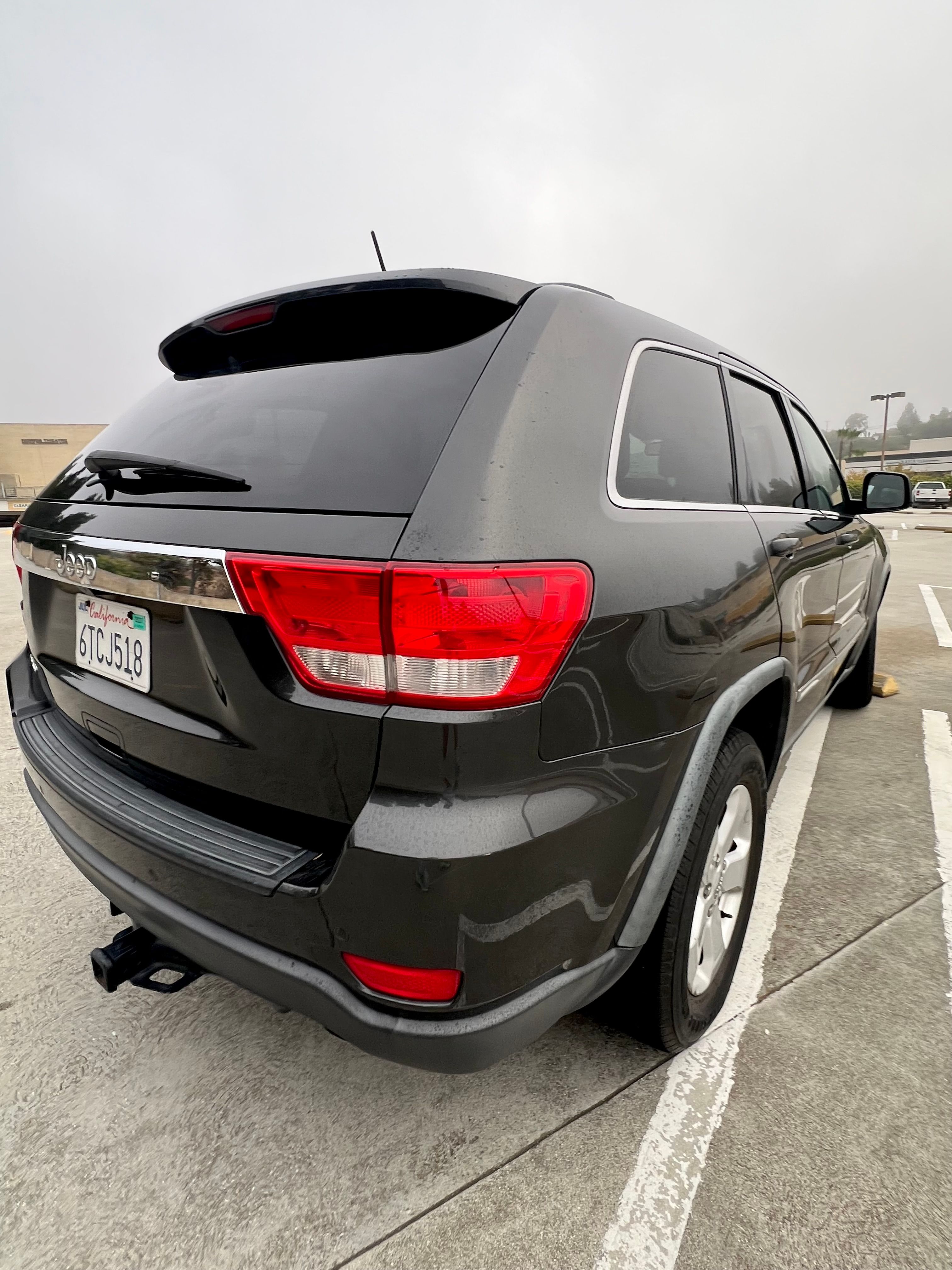 Used 2011 Jeep Grand Cherokee Laredo RWD image 6