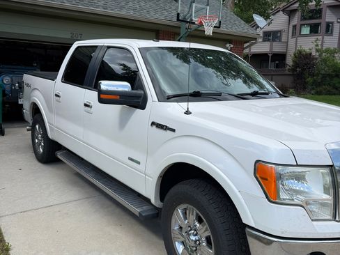 Used 2011 Ford F150 Lariat w/ Lariat Chrome Pkg AWD/4WD image 4