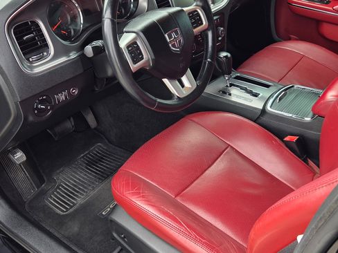 Used 2012 Dodge Charger R/T image 9