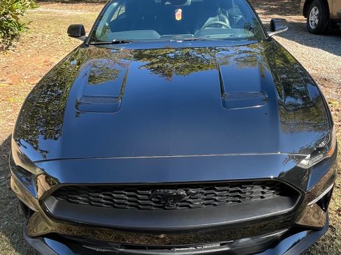 Used 2020 Ford Mustang Premium w/ Equipment Group 201A image 12