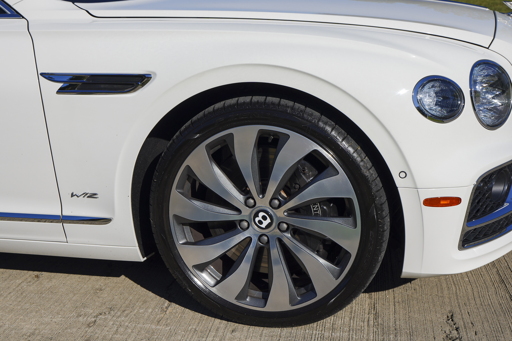 Used 2020 Bentley Flying Spur W12 w/ First Edition Specification AWD/4WD image 10