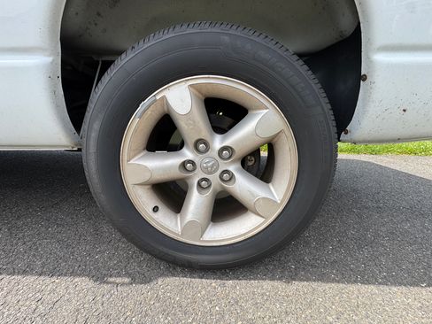 Used 2007 Dodge Ram 1500 Truck SLT RWD image 18