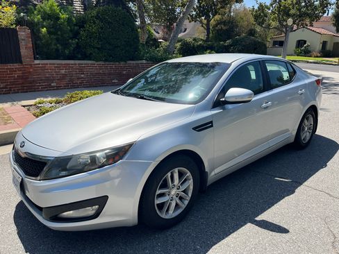 Used 2013 Kia Optima LX FWD image 5