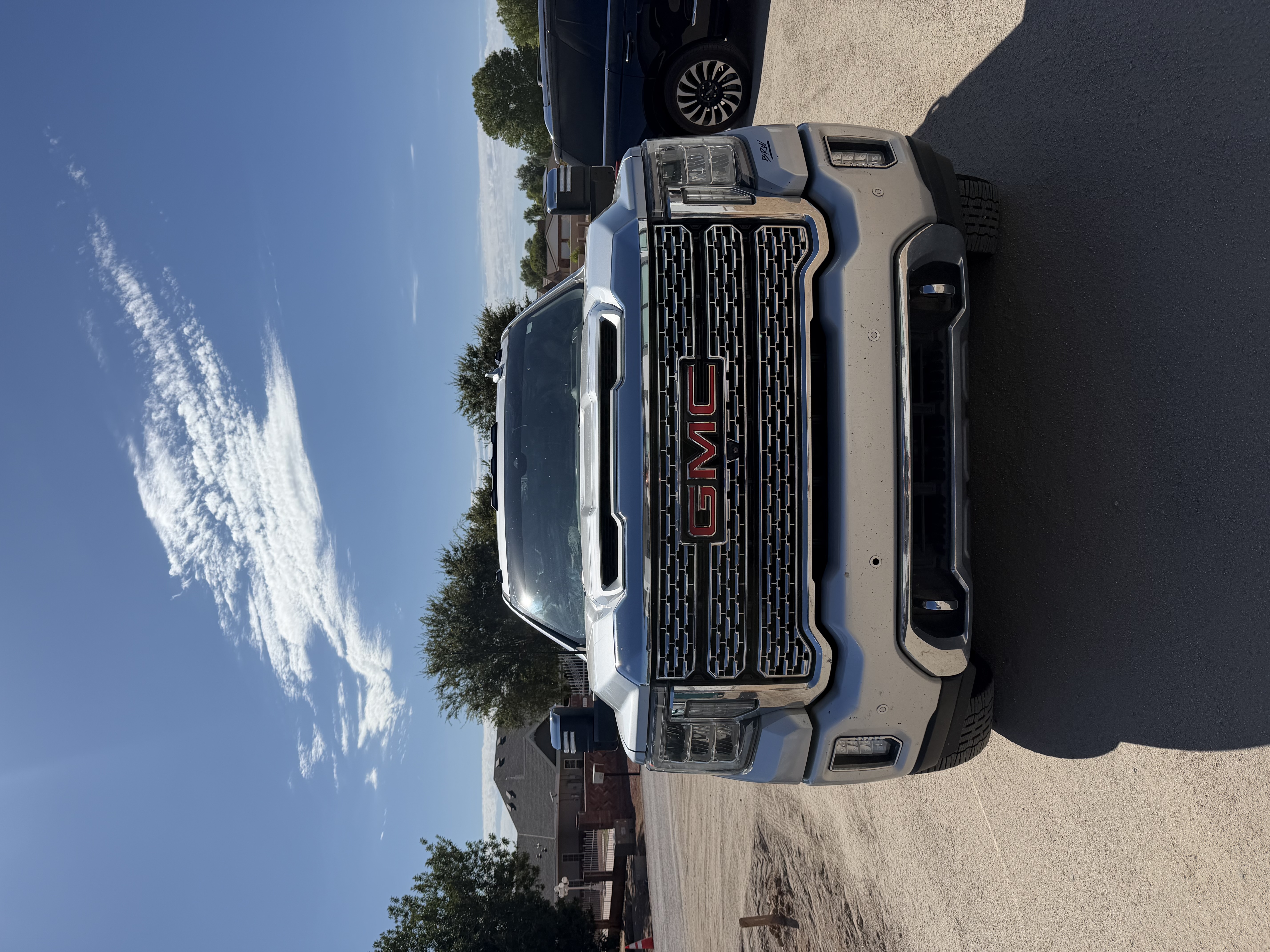 Used 2020 GMC Sierra 3500 Denali w/ Denali Ultimate Package AWD/4WD image 2