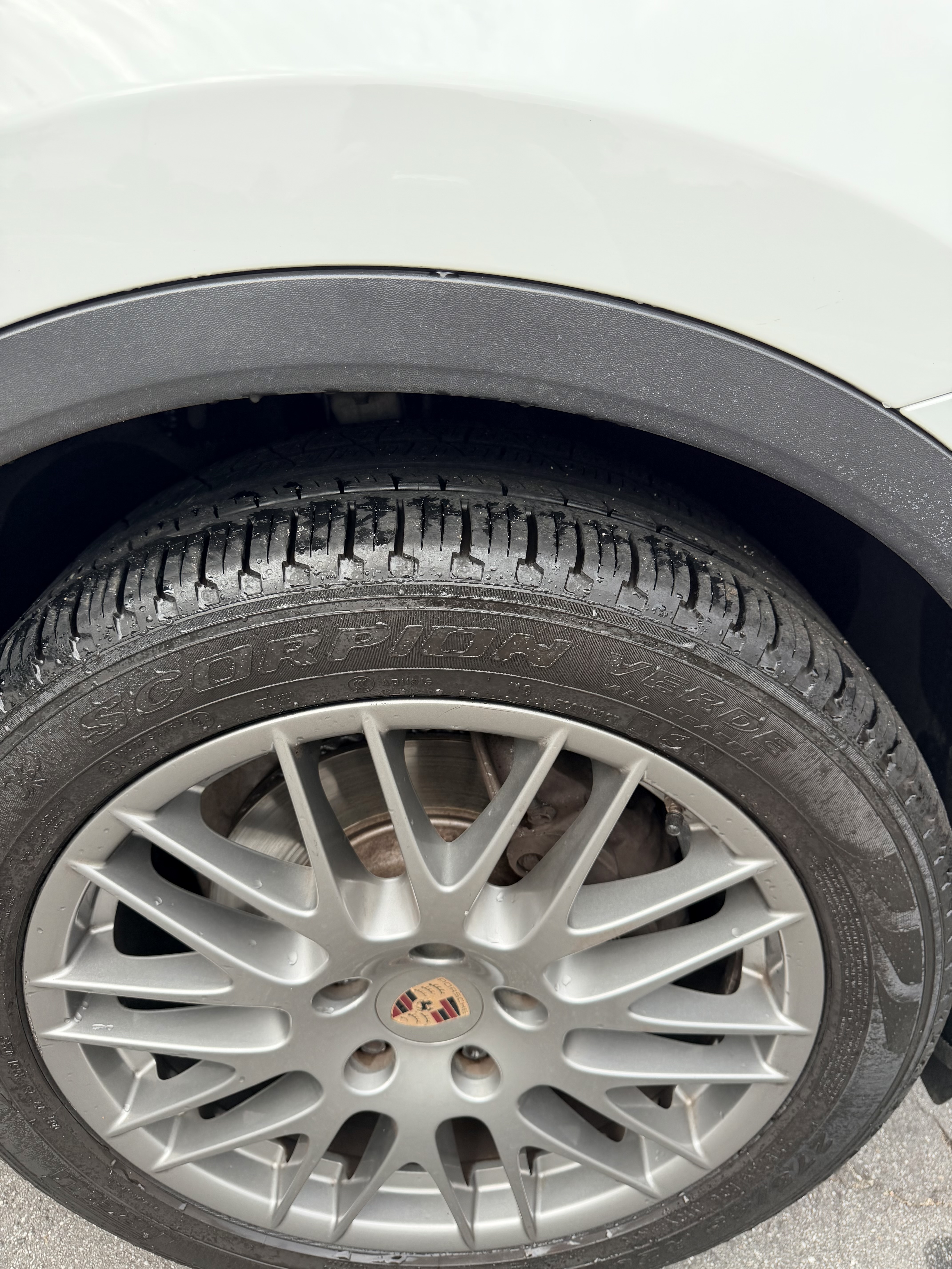 Used 2014 Porsche Cayenne AWD/4WD image 24