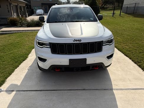 Used 2018 Jeep Grand Cherokee Trailhawk w/ Trailhawk Luxury Group image 5