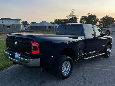 Used 2021 RAM 3500 Big Horn w/ Level B Equipment Group image 5