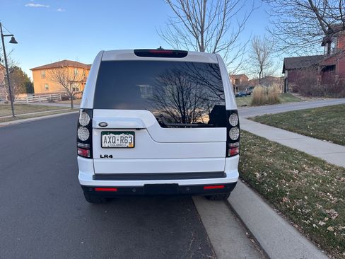 Used 2016 Land Rover LR4 HSE Silver Edition image 18
