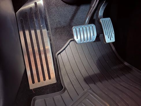 Used 2020 Tesla Model 3 Long Range AWD/4WD image 26