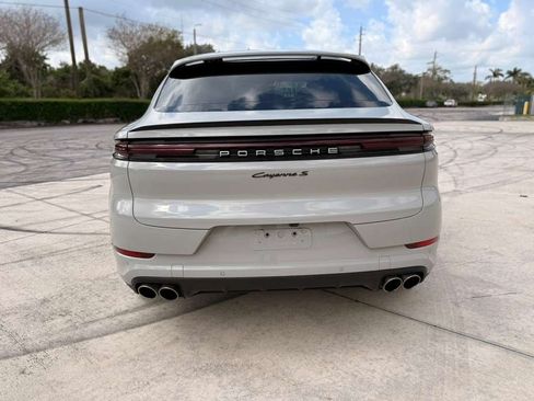 Used 2024 Porsche Cayenne S image 11