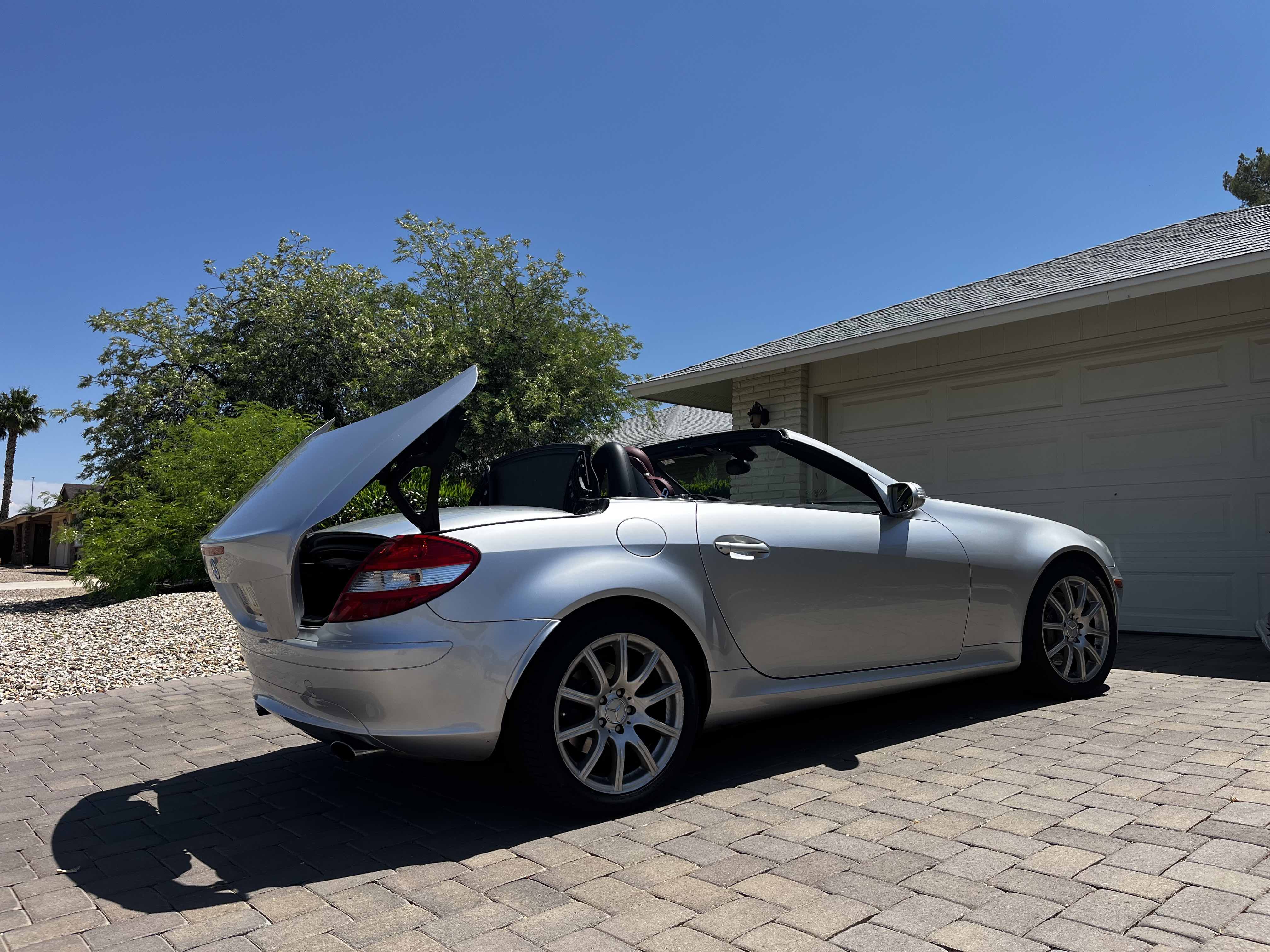 Used 2005 Mercedes-Benz SLK 350 image 10