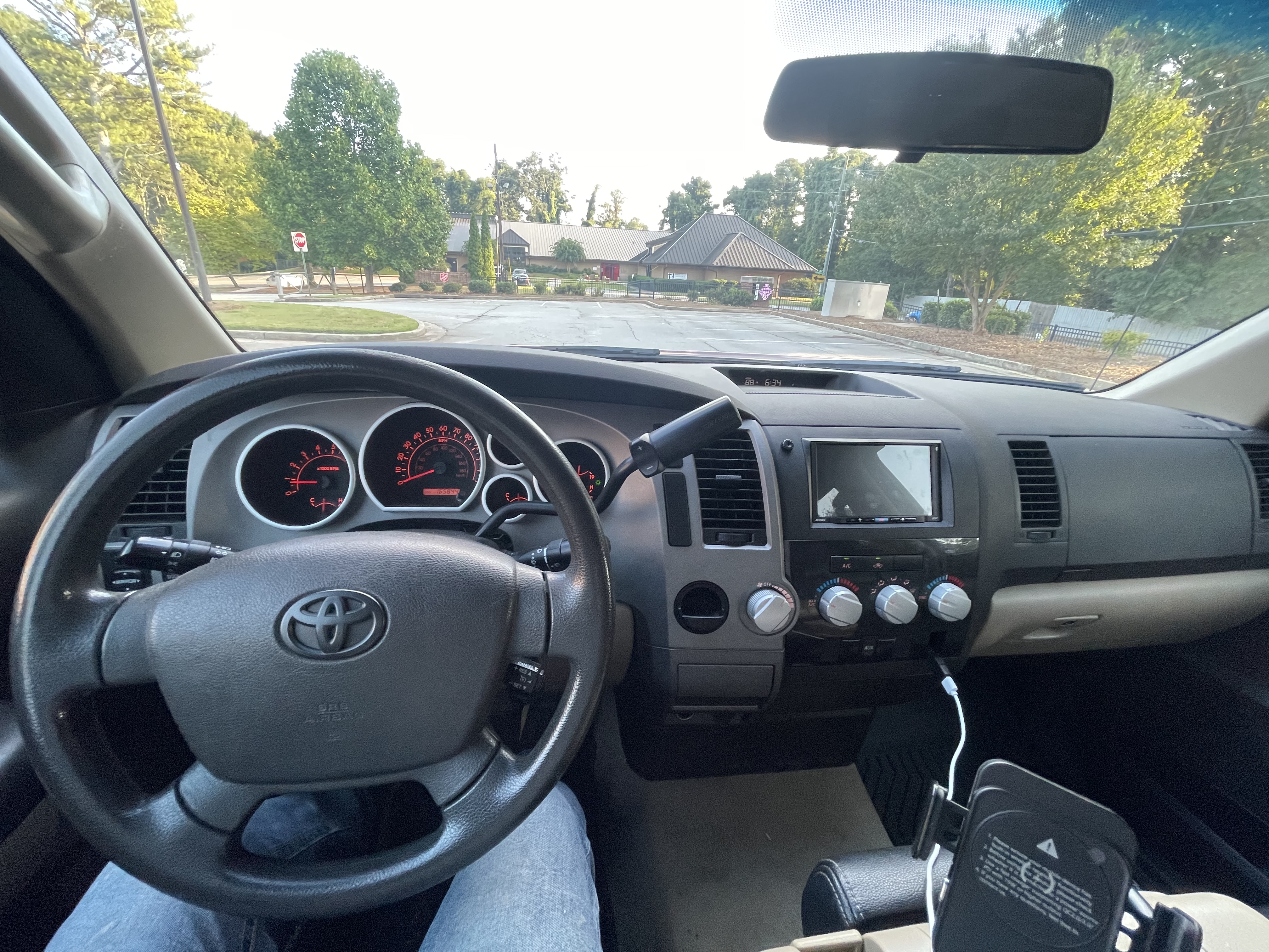 Used 2010 Toyota Tundra 2WD Double Cab image 6