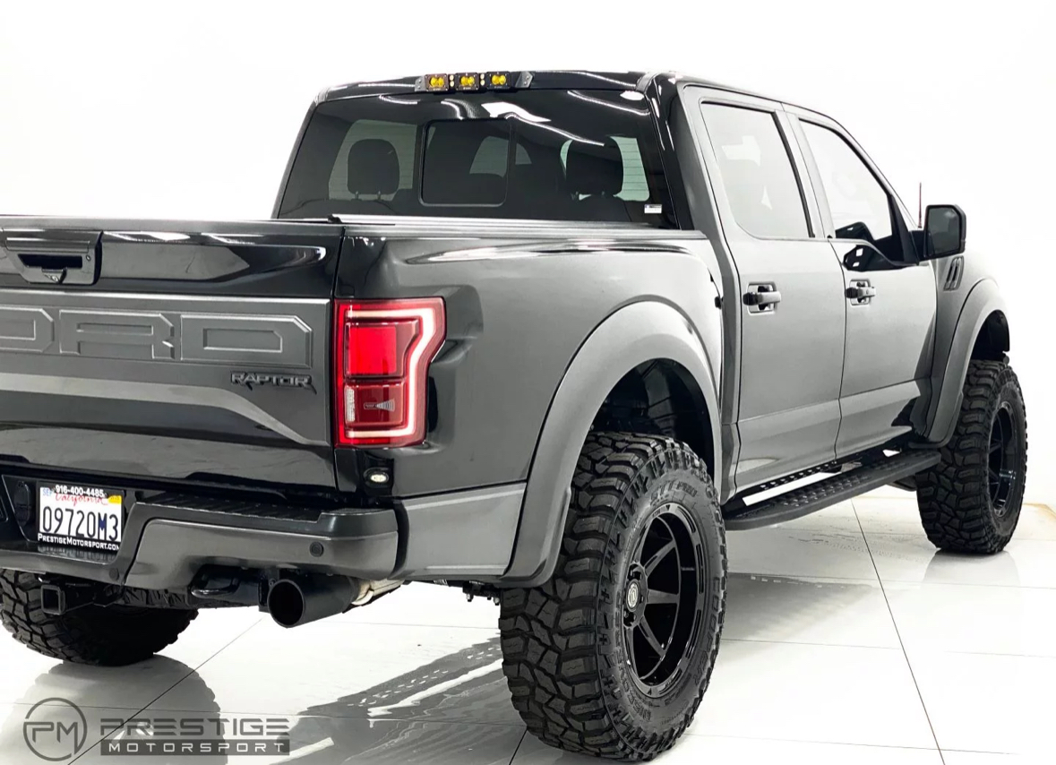 Used 2018 Ford F150 Raptor w/ Equipment Group 802A Luxury AWD/4WD image 12