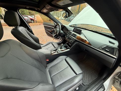 Used 2014 BMW 335i Gran Turismo xDrive image 10