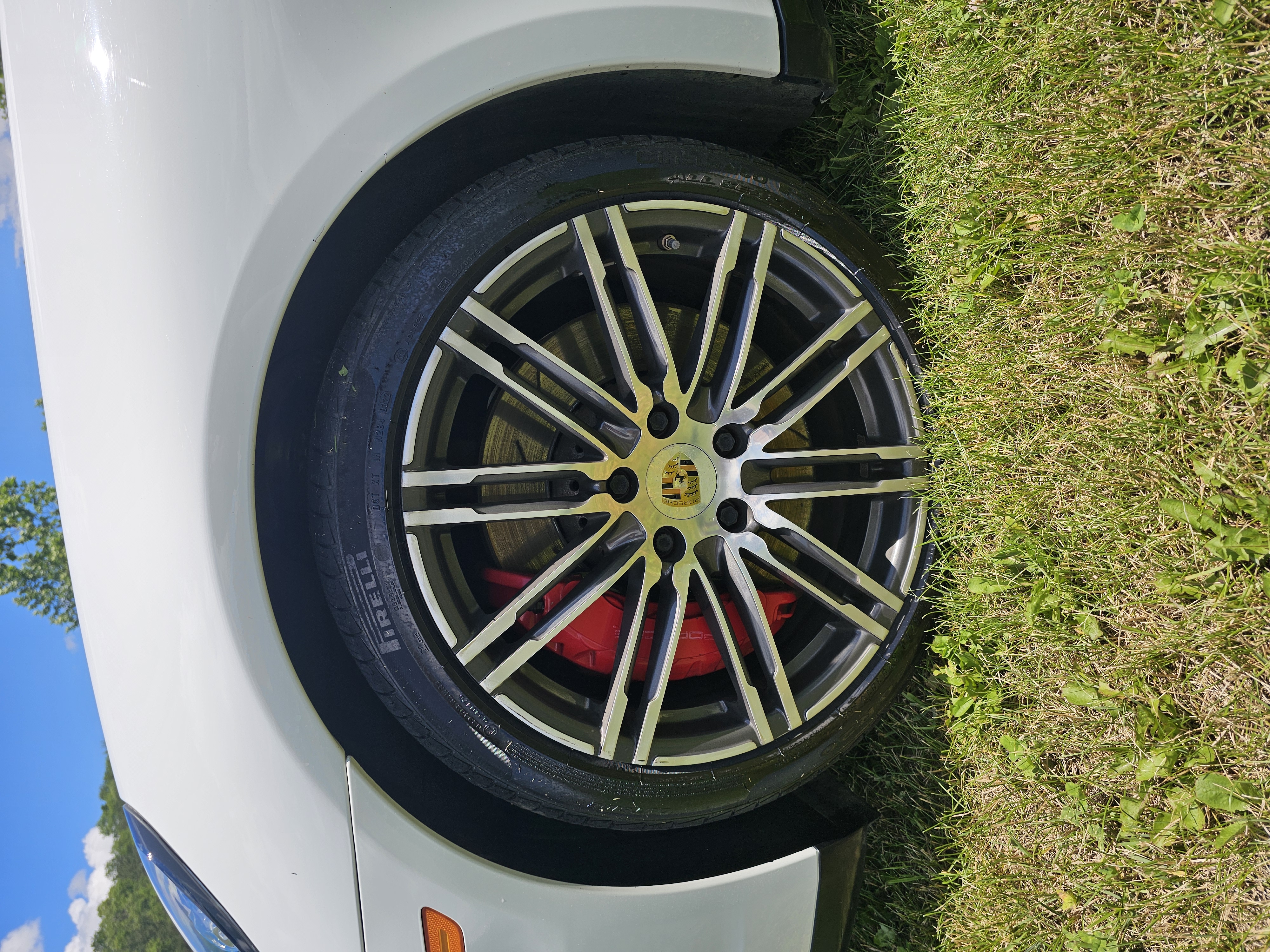 Used 2015 Porsche Panamera GTS AWD/4WD image 18