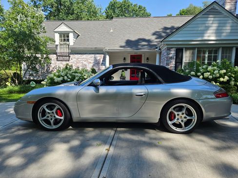 Used 2005 Porsche 911 Cabriolet image 20