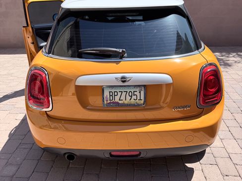 Used 2015 MINI Cooper 4-Door Hardtop FWD image 6