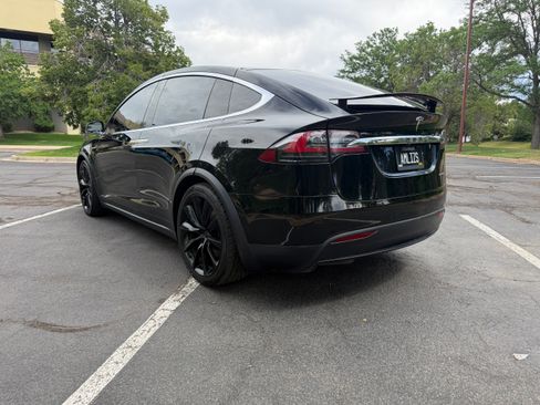 Used 2020 Tesla Model X Long Range AWD/4WD image 8