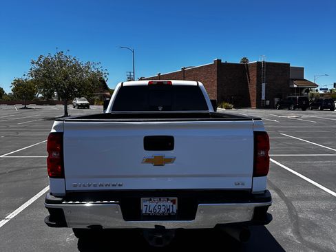 Used 2015 Chevrolet Silverado 2500 LTZ w/ Duramax Plus Package AWD/4WD image 5