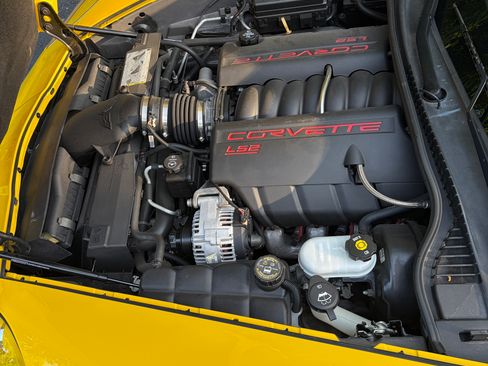 Used 2007 Chevrolet Corvette Convertible w/ Preferred Equipment Group RWD image 10