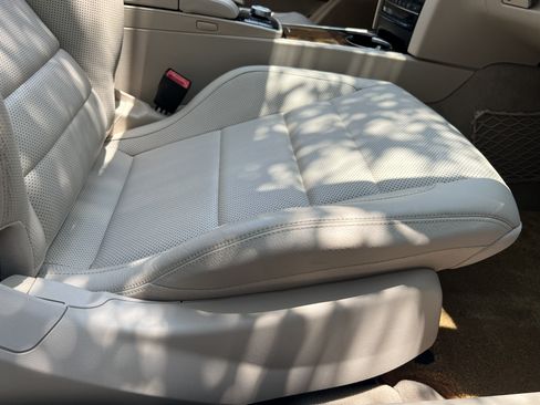 Used 2014 Mercedes-Benz E 350 Cabriolet image 22