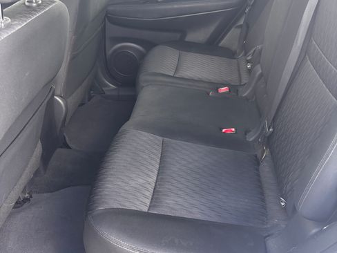 Used 2018 Nissan Rogue SV FWD image 12