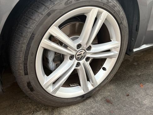 Used 2014 Volkswagen Passat 1.8T SE image 15