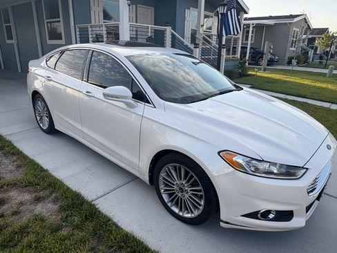 Used 2013 Ford Fusion SE image 4